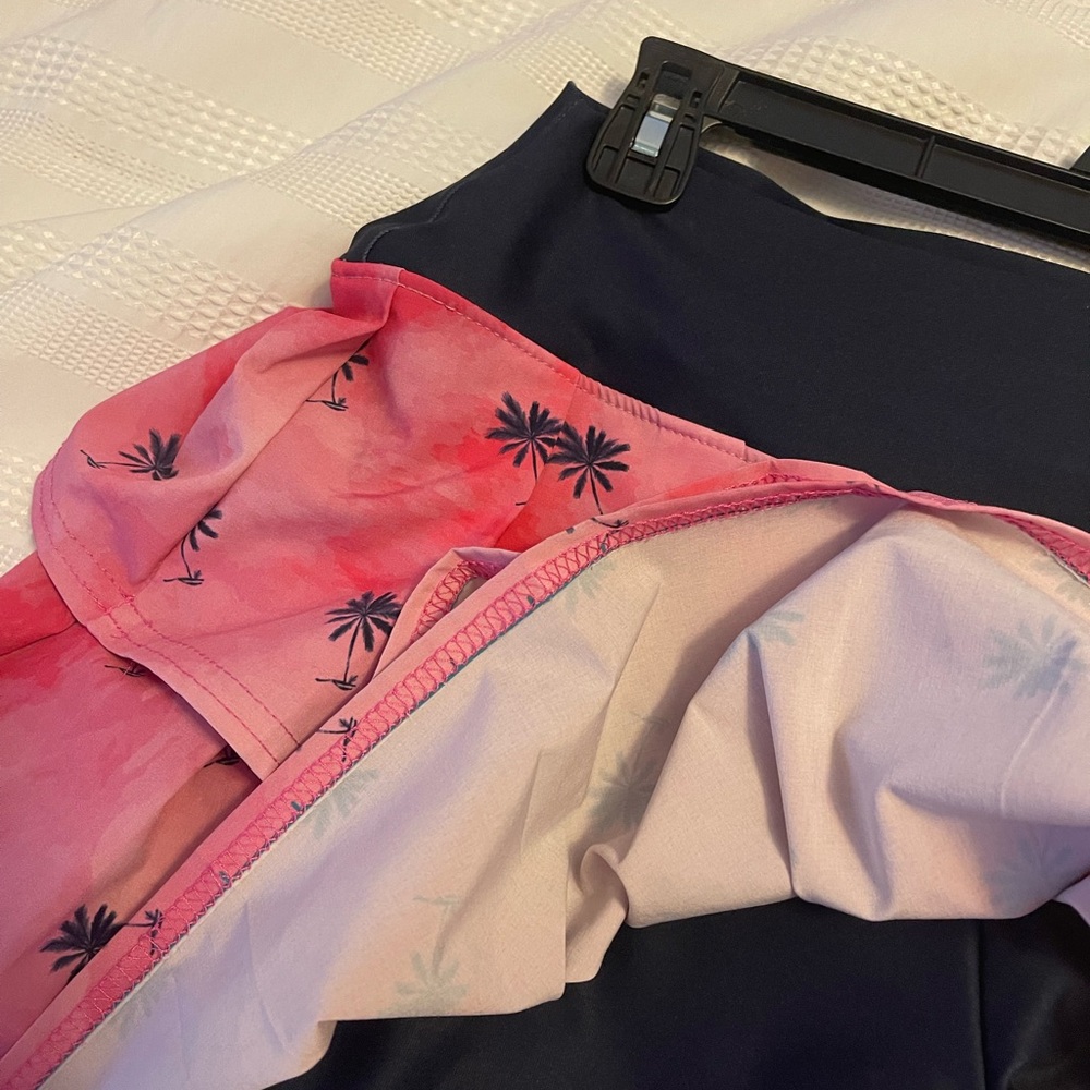 Super pretty pink and navy tennis skirt size Medium 
Faye Florie - Picture 4 of 5